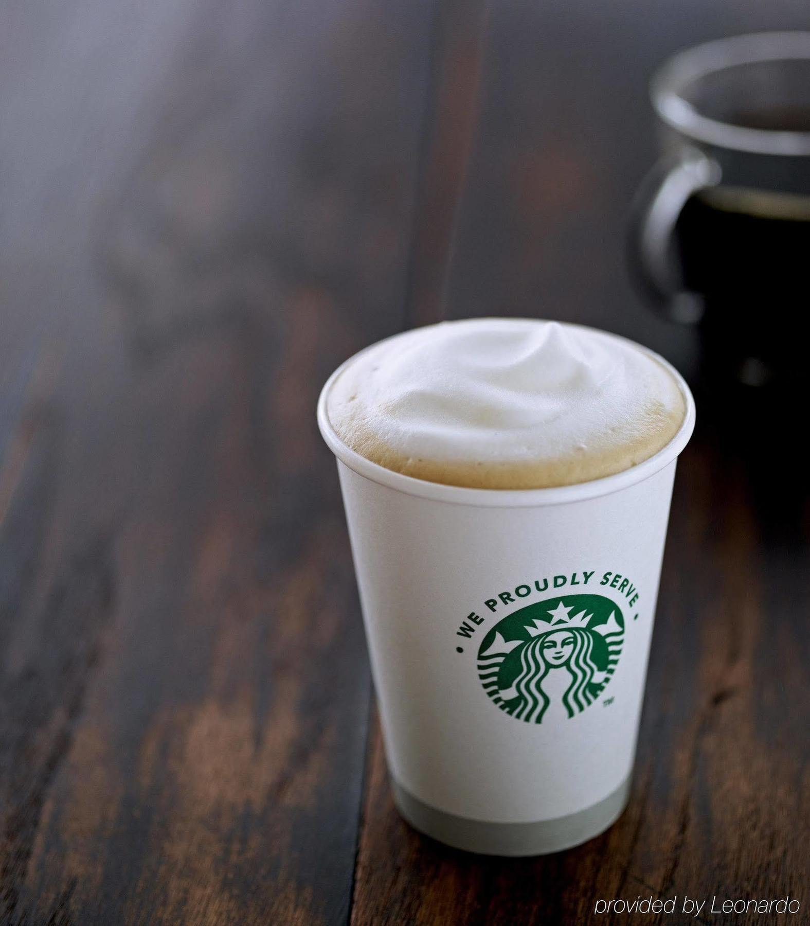 ホテル コートヤード シンシナティ ミッドタウン/ルックウッド エクステリア 写真